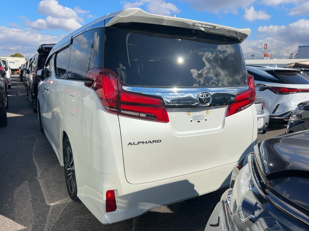 2022 Toyota ALPHARD 2.5L SC — photo 6 — for sale in Wilayah Persekutuan, Kuala Lumpur