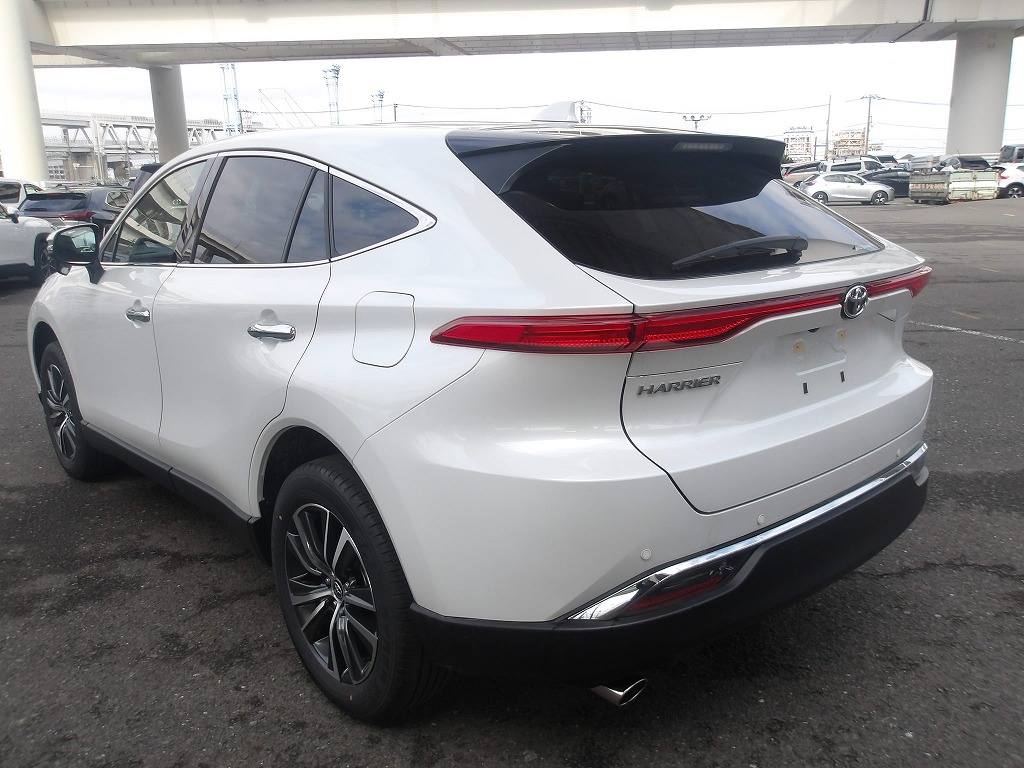 2025 Toyota HARRIER 2.0L G — photo 4 — for sale in wilayah persekutuan, Kuala Lumpur