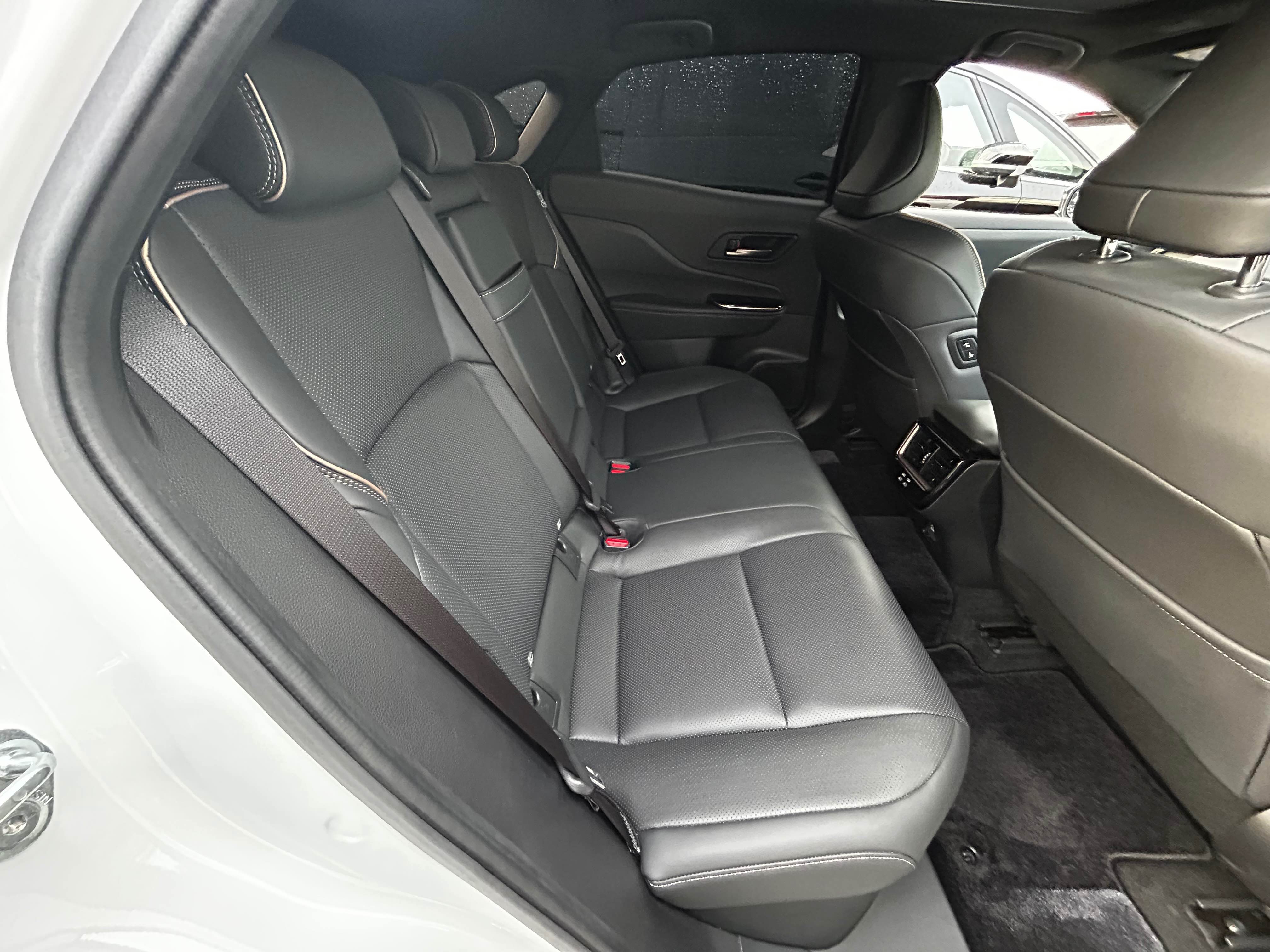 2024 Toyota CROWN SPORT 2.5L Z — photo 2 — for sale in Wilayah Persekutuan, Kuala Lumpur