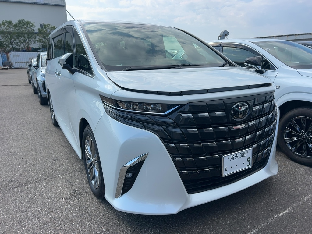 2024 Toyota ALPHARD 2.5L Z in White for sale in wilayah persekutuan, Kuala Lumpur