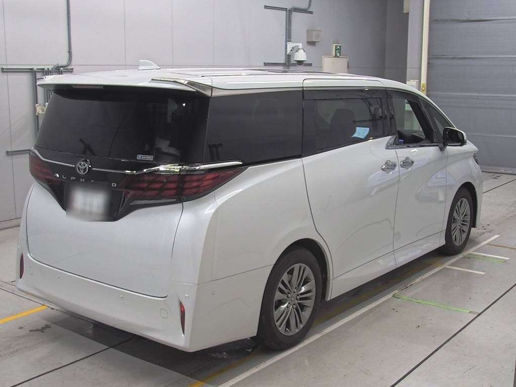 2024 Toyota ALPHARD 2.5L Z — photo 4 — for sale in wilayah persekutuan, Kuala Lumpur