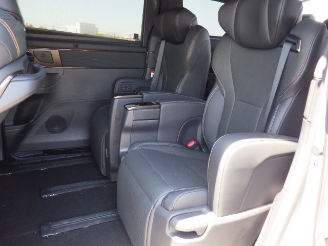 2024 Toyota ALPHARD 2.5L Z — photo 3 — for sale in Wilayah Persekutuan, Kuala Lumpur