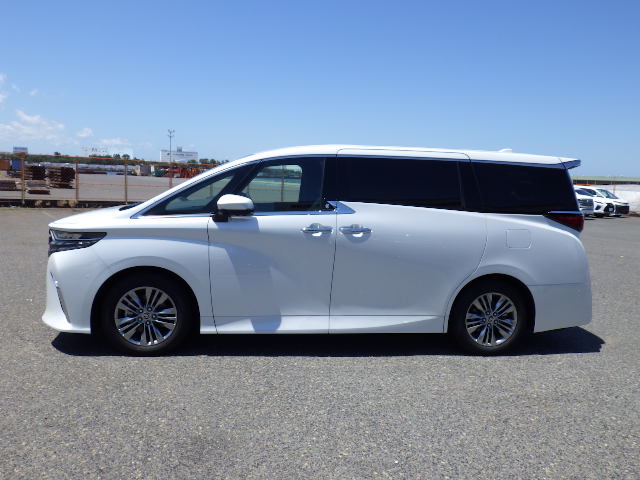 2024 Toyota ALPHARD 2.5L Z — photo 2 — for sale in Wilayah Persekutuan, Kuala Lumpur
