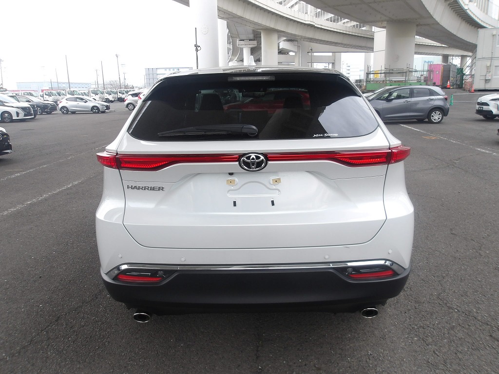 2025 Toyota HARRIER 2.0L G — photo 4 — for sale in Kuala Lumpur
