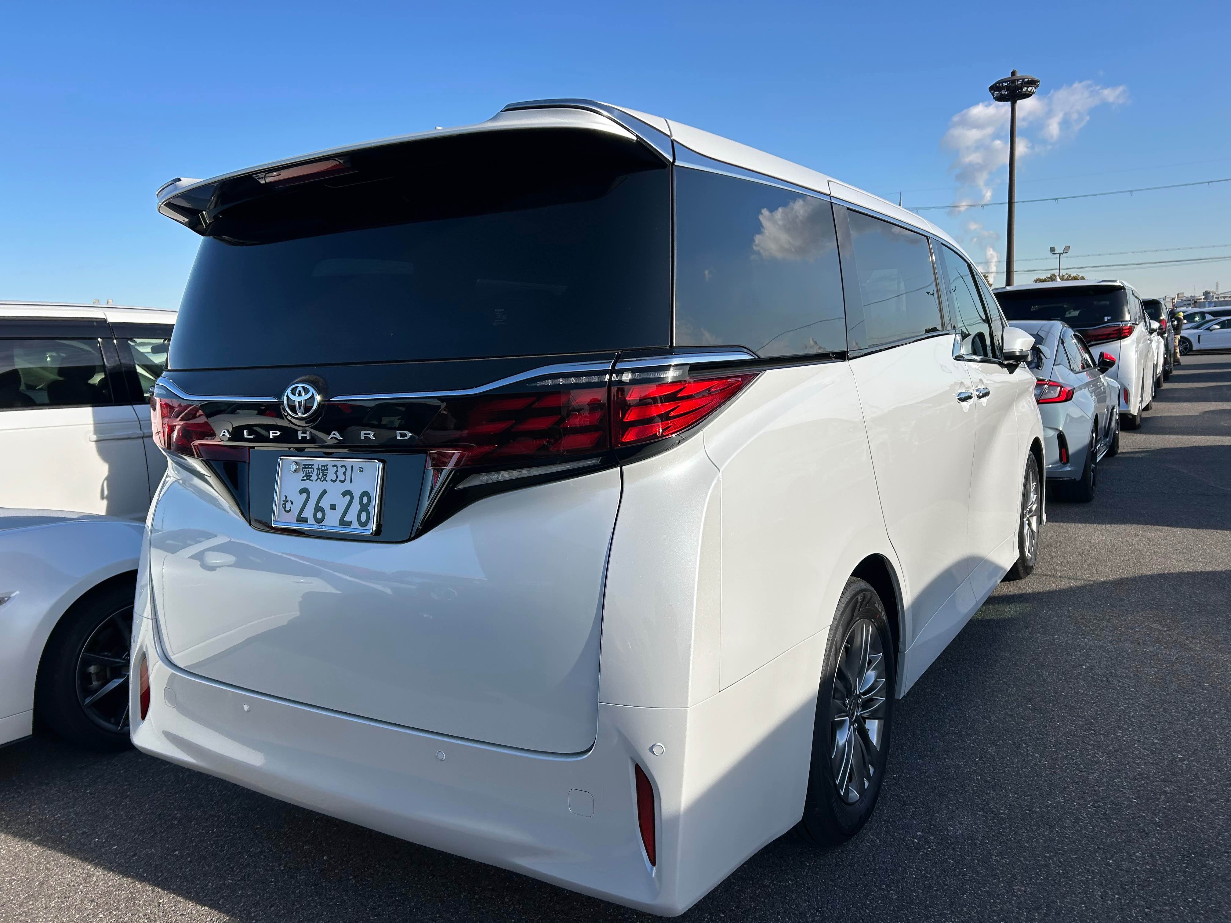 2025 Toyota ALPHARD 2.5L Z — photo 6 — for sale in wilayah persekutuan, Kuala Lumpur