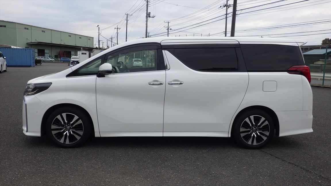 2021 Toyota ALPHARD 2.5L SC — photo 4 — for sale in Wilayah Persekutuan, Kuala Lumpur