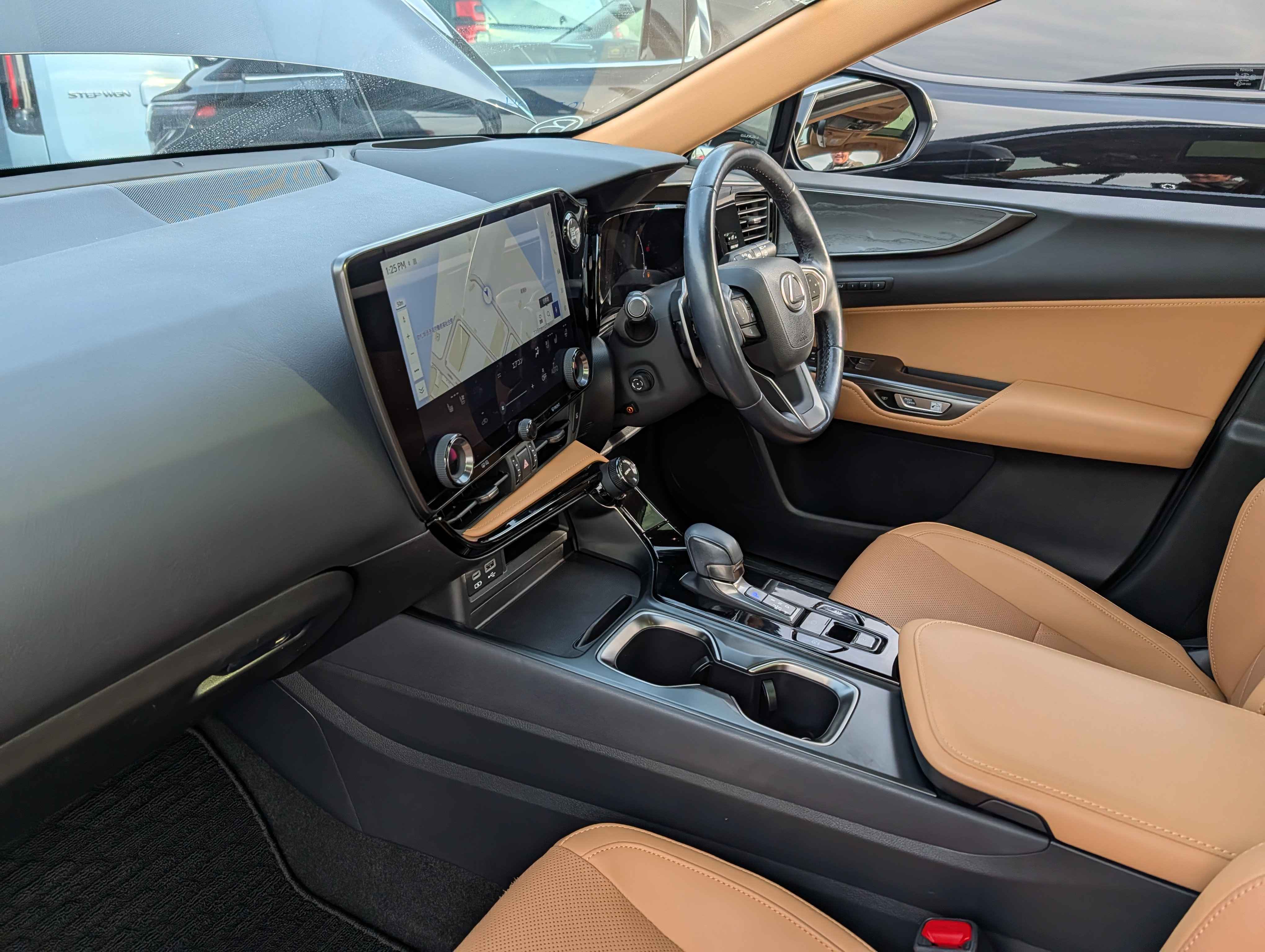 2022 Lexus NX250 2.5L VERSION L — photo 3 — for sale in Wilayah Persekutuan, Kuala Lumpur