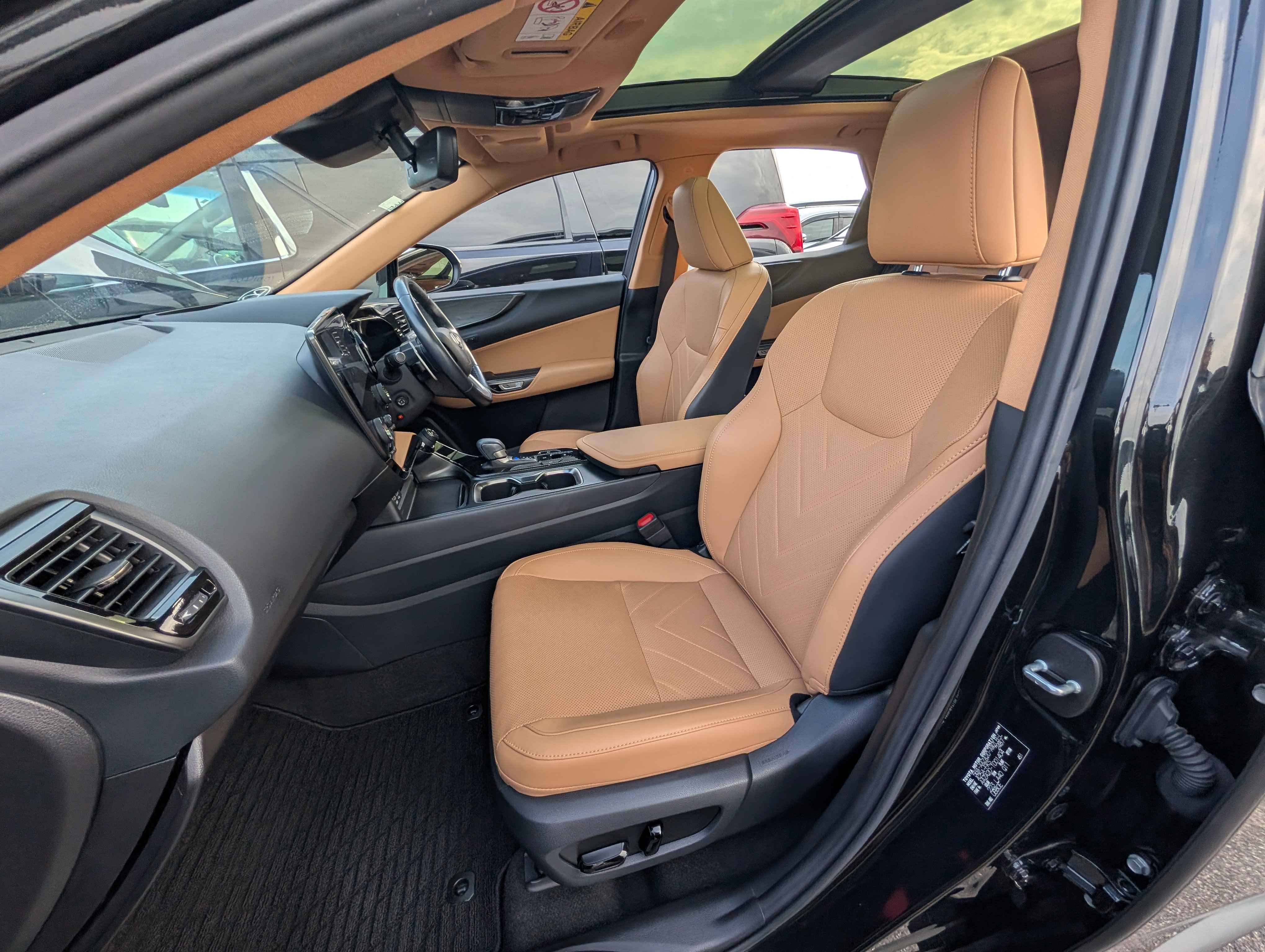 2022 Lexus NX250 2.5L VERSION L — photo 4 — for sale in Wilayah Persekutuan, Kuala Lumpur