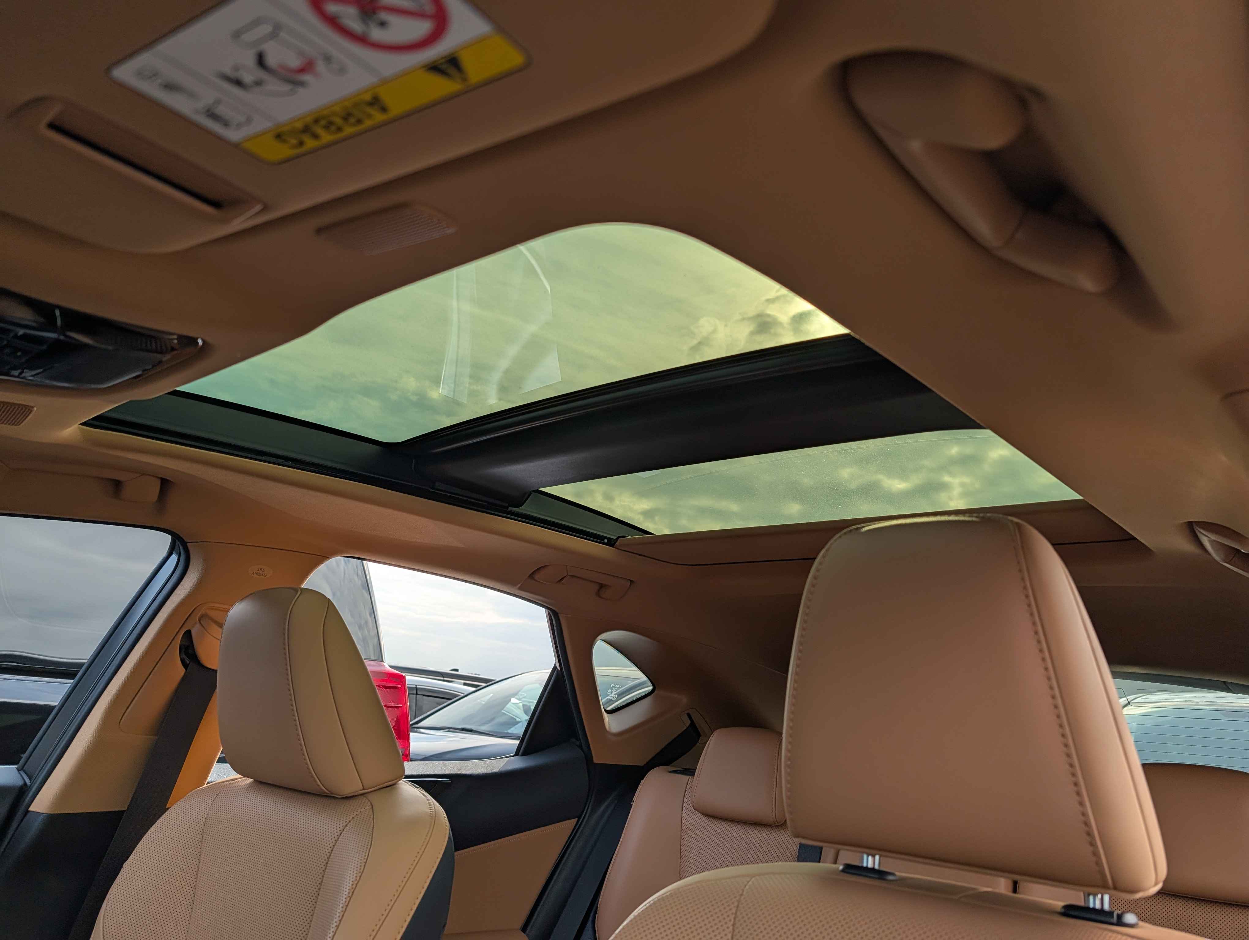 2022 Lexus NX250 2.5L VERSION L — photo 2 — for sale in Wilayah Persekutuan, Kuala Lumpur